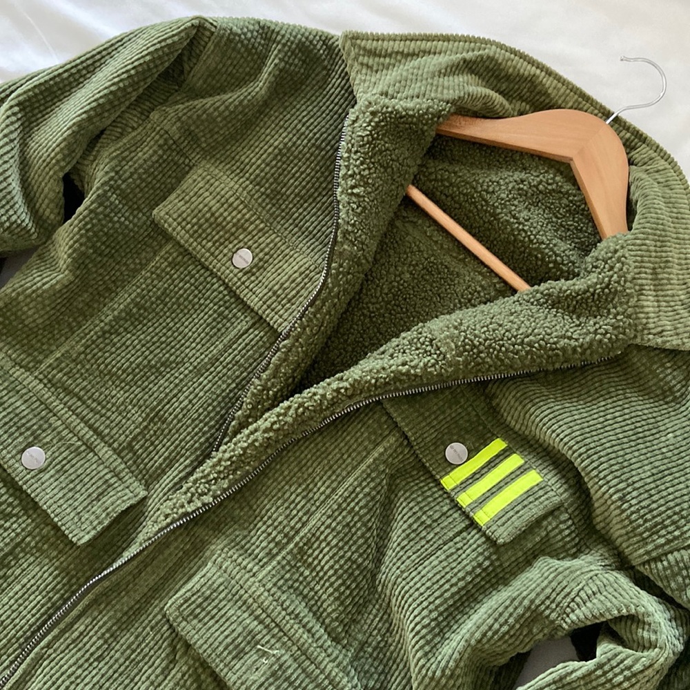 ADIDAS X IVY PARK
Reversible Khaki Oversized Jacket